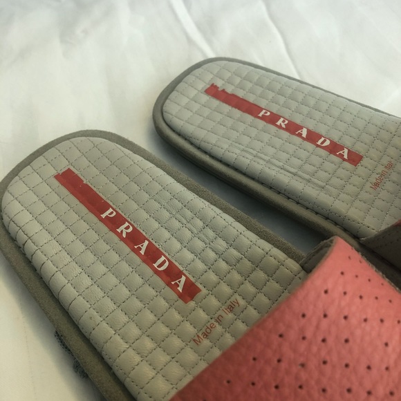 Prada pink leather slides - Picture 2 of 9